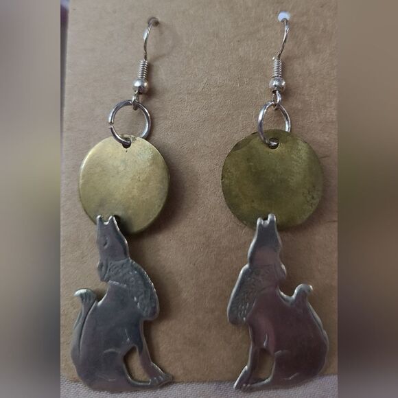 Howl at the Moon Gold and Silver Toned Earrings Fishhook Backs J1-25 - Picture 1 of 4
